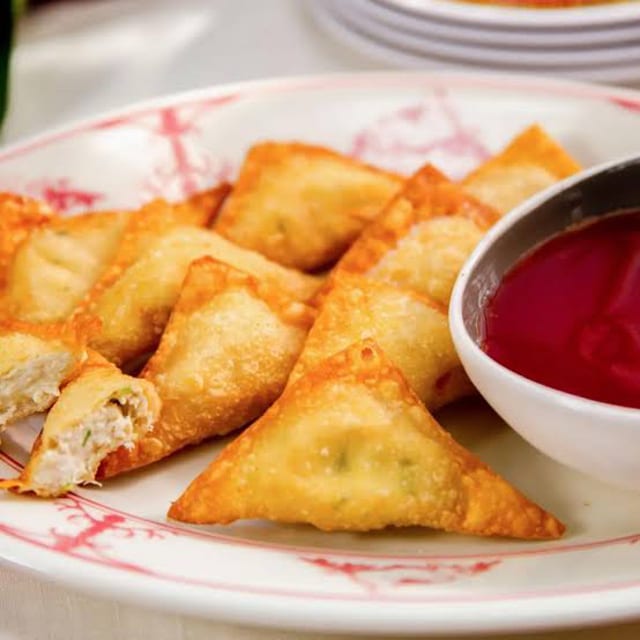 Crab Rangoon 6pc.
